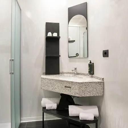 B&B Hotel Latina Отель 3*