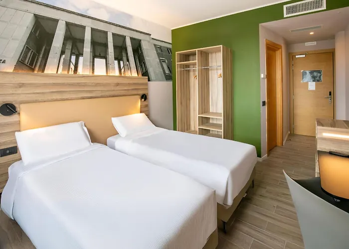 B&B Hotel Latina Hotel