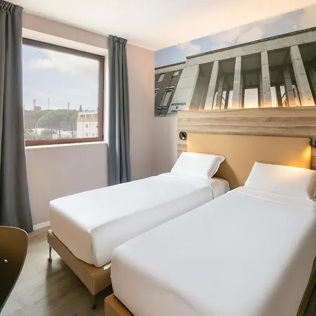 酒店 B&B Hotel Latina