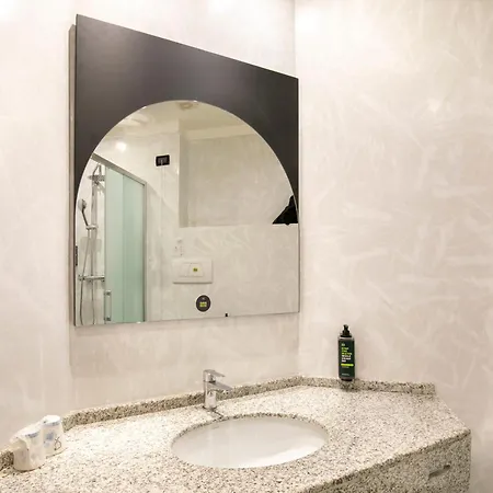 B&B Hotel Latina 拉蒂纳