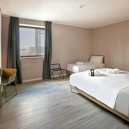 B&B Hotel Latina Hotel