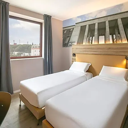 B&B Hotel Latina 3*